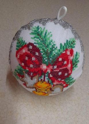 Ялинкові іграшки ручної роботи. новорічна куля 10 см. hand made подарунок. прикраси на ялинку. зроблено в україні