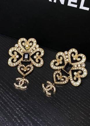 Сережки винтажные и браслет с логотипом, кристаллы, позолота 18 к