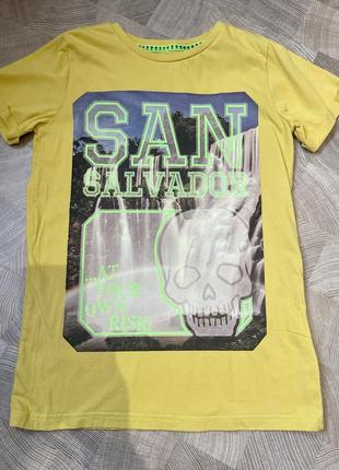 Футболка натуральная яркая идеальное состояние 158/164