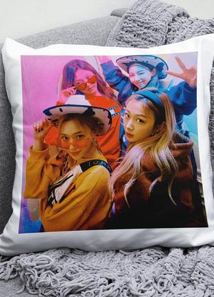Декоративная подушка плюшева подарок с принтом kpop aespa