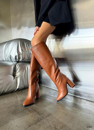 Шкіряні високі чоботи руді