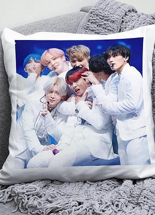 Декоративная подушка плюшева подарок с принтом kpop ateez