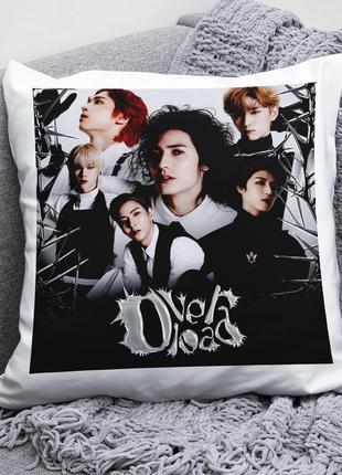 Декоративна подушка плюшева подарунок з принтом kpop xdinary heroes