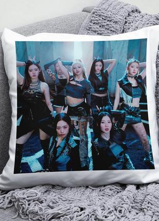 Декоративна подушка плюшева подарунок з принтом kpop baby monster