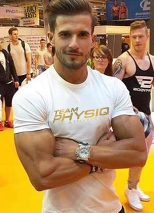 Белая футболка от sport line для занятий спортом