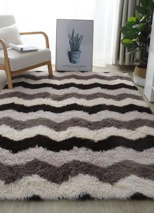 Очень стильный ковер с густым ворсом