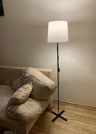 Напольная лампа barlast ikea 104.303.68