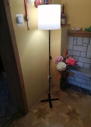 Підлогова лампа barlast ikea 104.303.68