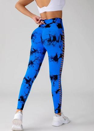 Спортивні жіночі легінси wow cut side з вирізами по боках та ефектом пуш-ап безшовні однотонні сині4 фото