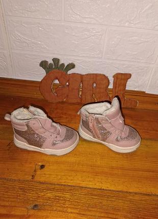 Теплые демисезонные ботинки для девочки h&amp;m с блестками