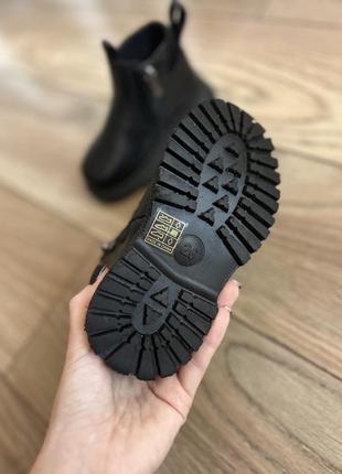 Челсі черевички для дівчинки 26р