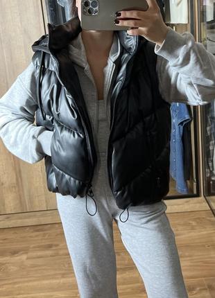 Жилетка zara тепла