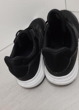 Бігові кросівки адидас прогулянкові кросівки оригінал від adidas8 фото