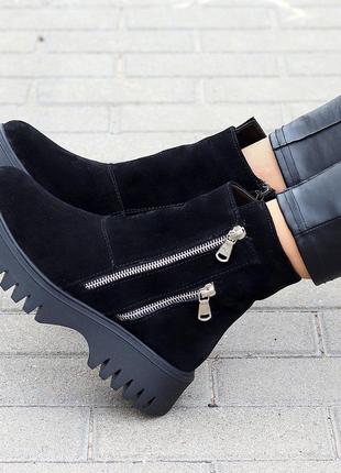 Дизайнерские черные замшевые женские зимние ботинки натуральная замша низкий ход