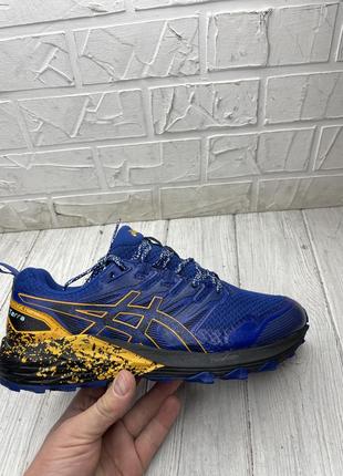 Круті трейлові кросівки asics gel trabuco terra