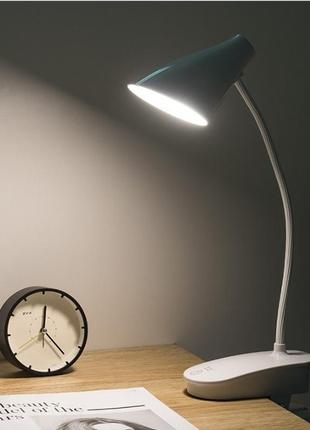 Настільна світлодіодна led лампа кліпса clipsa біла
