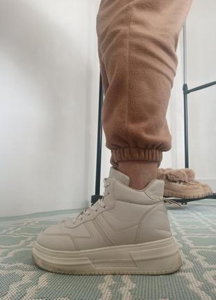 Зимові ботіночки ( розмір 40)