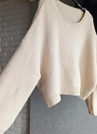Красивый теплый свитер оверсайз