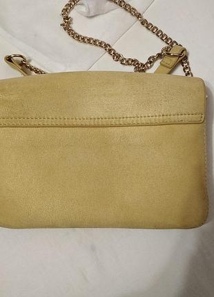Сумочка на цепочке под замшу