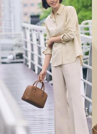 Рубашка вискозная молочная в горошек uniqlo