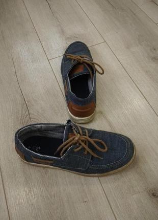 Мокасини