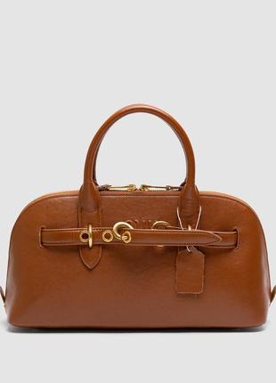 Женская сумочка miu miu коричневая aventure nappa leather top-handle 34 х 18 х 11 см
