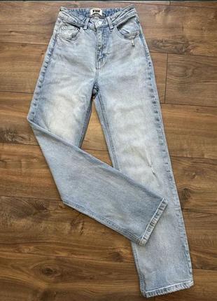 Женские джинсы 34 г.