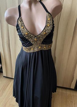 Вечірня сукня