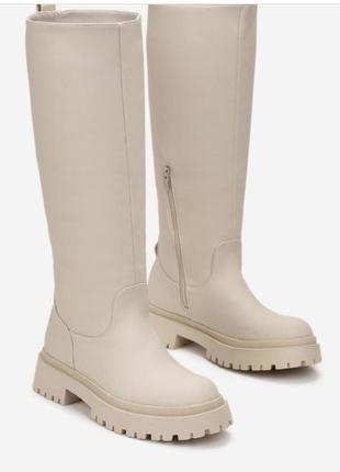 Хіт сезону.бежеві сапоги4 фото