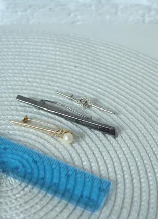 Лот ніжних брошок