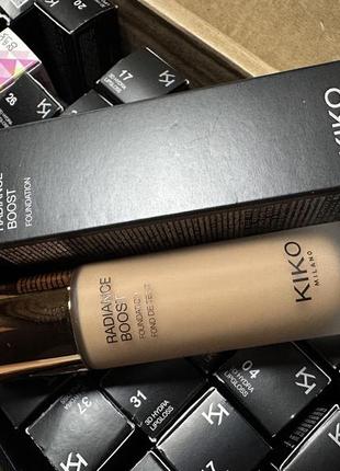 Тоналка тональна основа kiko milano radiance boots