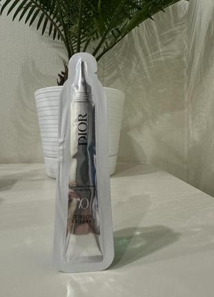 Dior корректор морщин с гиалуроновой кислотой