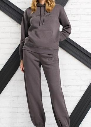 Нові утеплені джогери sinsay p.m, l, xl
