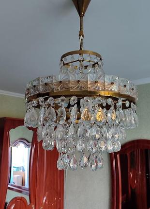 Кришталева люстра