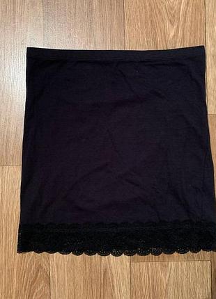 Мини-юбка черная в утяжеление с кружевом