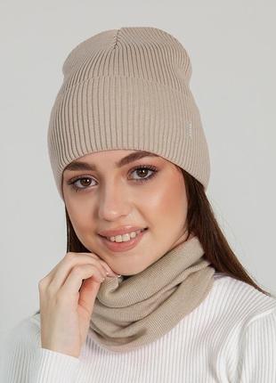 Шапка бини стильная.