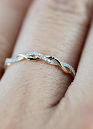 Жіноче кільце із стразами