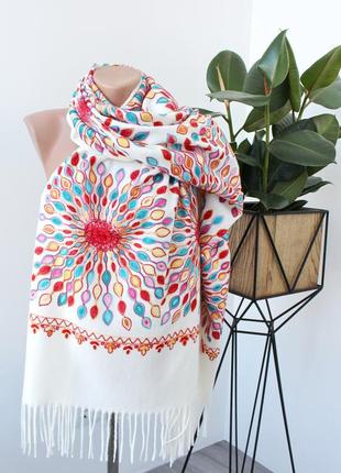 Кашеміровий шарф з шовковою вишивкою "жар-птиця" у молочному кольорі3 фото