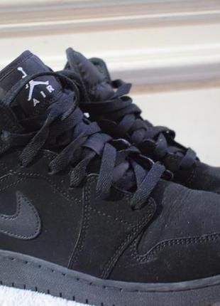 Шкіряні високі кеди черевики снікери снікери nike jordan р. 38.5 24 см