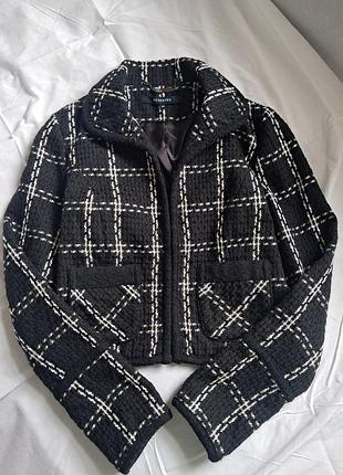 Трендовий жакет reserved 38, як zara