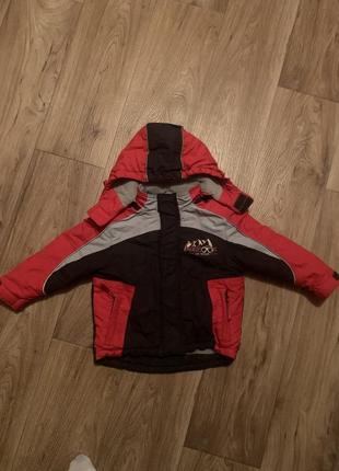 Зимова курточка на хлопчика на зріст 104 см.