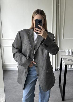 Теплий вовняний піджак у ялинку з чоловічого плеча оверсайз