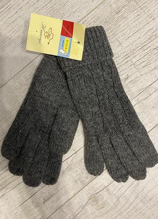 Шерстяные перчатки