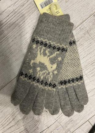 Шерстяные перчатки