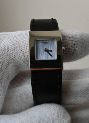 Жіночий годинник tissot l610 swiss made