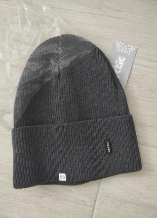 Шапка бини стильная