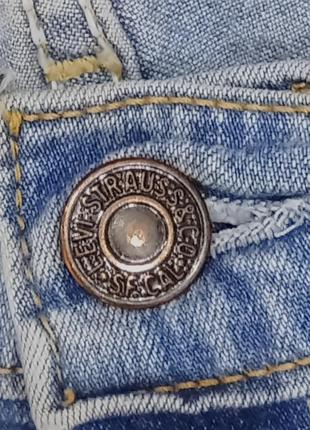 Levis 586 34:32 4