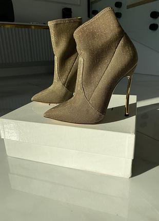 Сапожки ботинки ботинки casadei оригинал 36 (35,5 35)