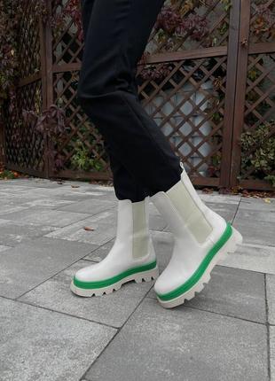 Зимние ботинки в стиле bottega veneta beige white/green fur