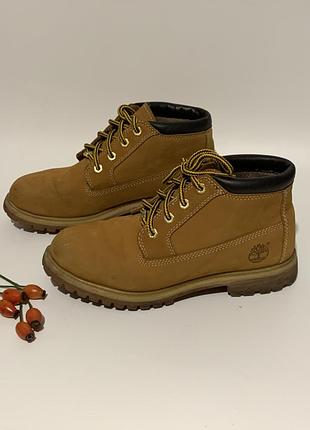 Черевики жіночі timberland р.39/25 см. руді н4925 розмір 39, устілка 25 см. матеріал верху нубук.